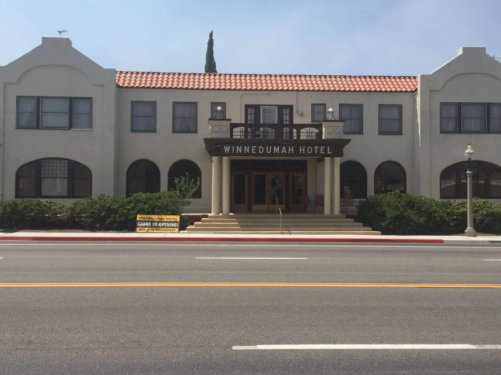 אינדפנדנס Winnedumah Hotel מראה חיצוני תמונה