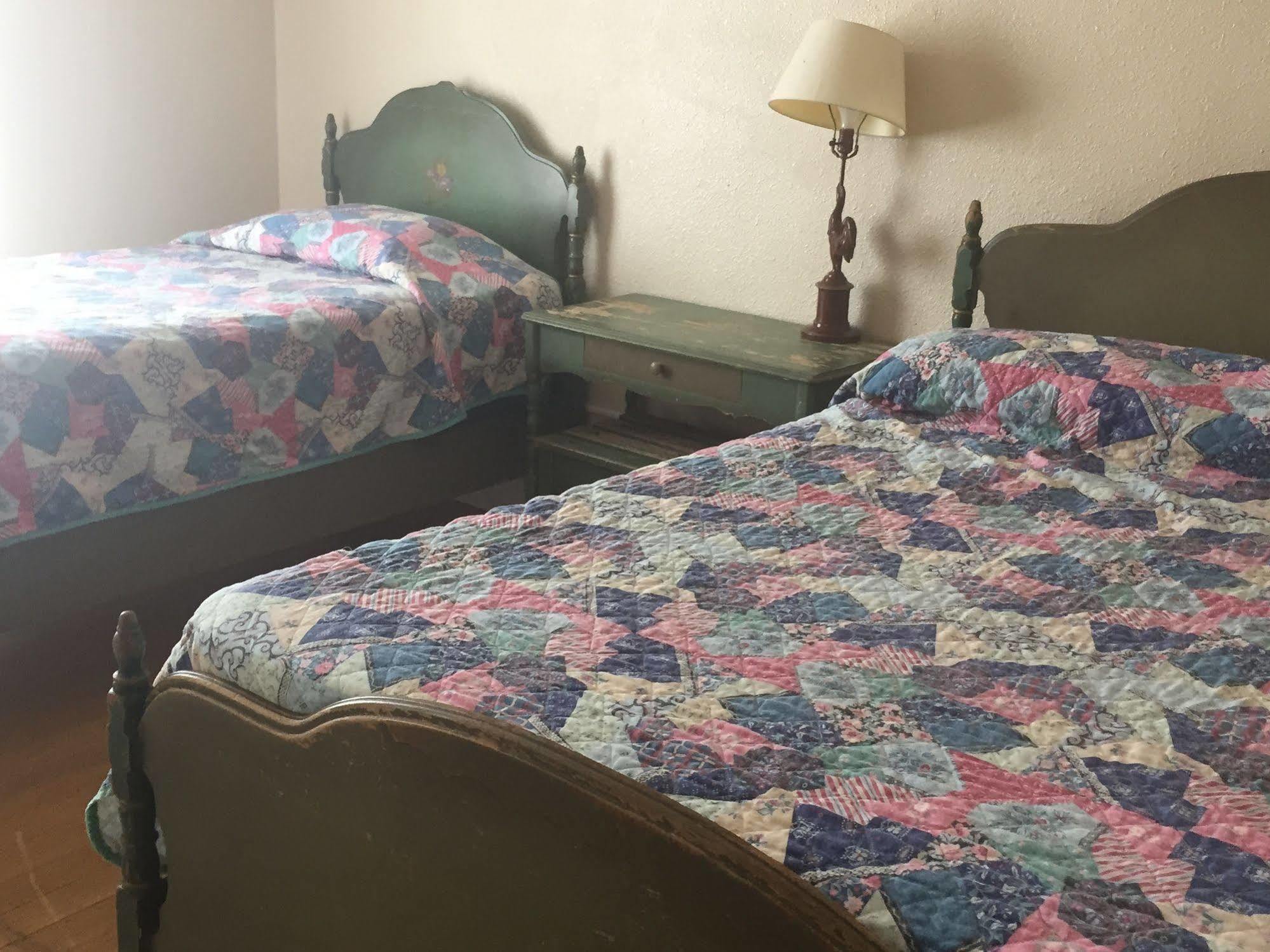 אינדפנדנס Winnedumah Hotel מראה חיצוני תמונה