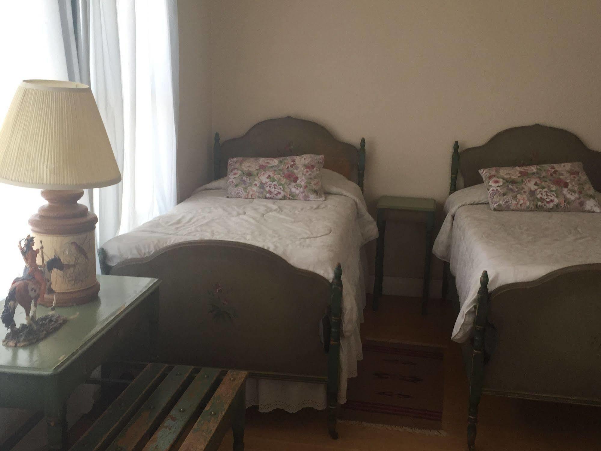 אינדפנדנס Winnedumah Hotel מראה חיצוני תמונה