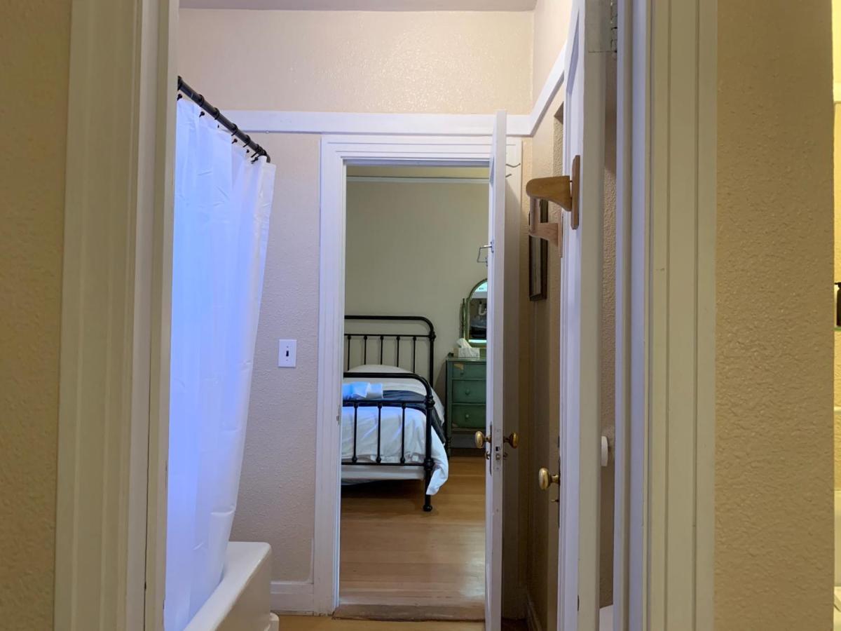 אינדפנדנס Winnedumah Hotel מראה חיצוני תמונה