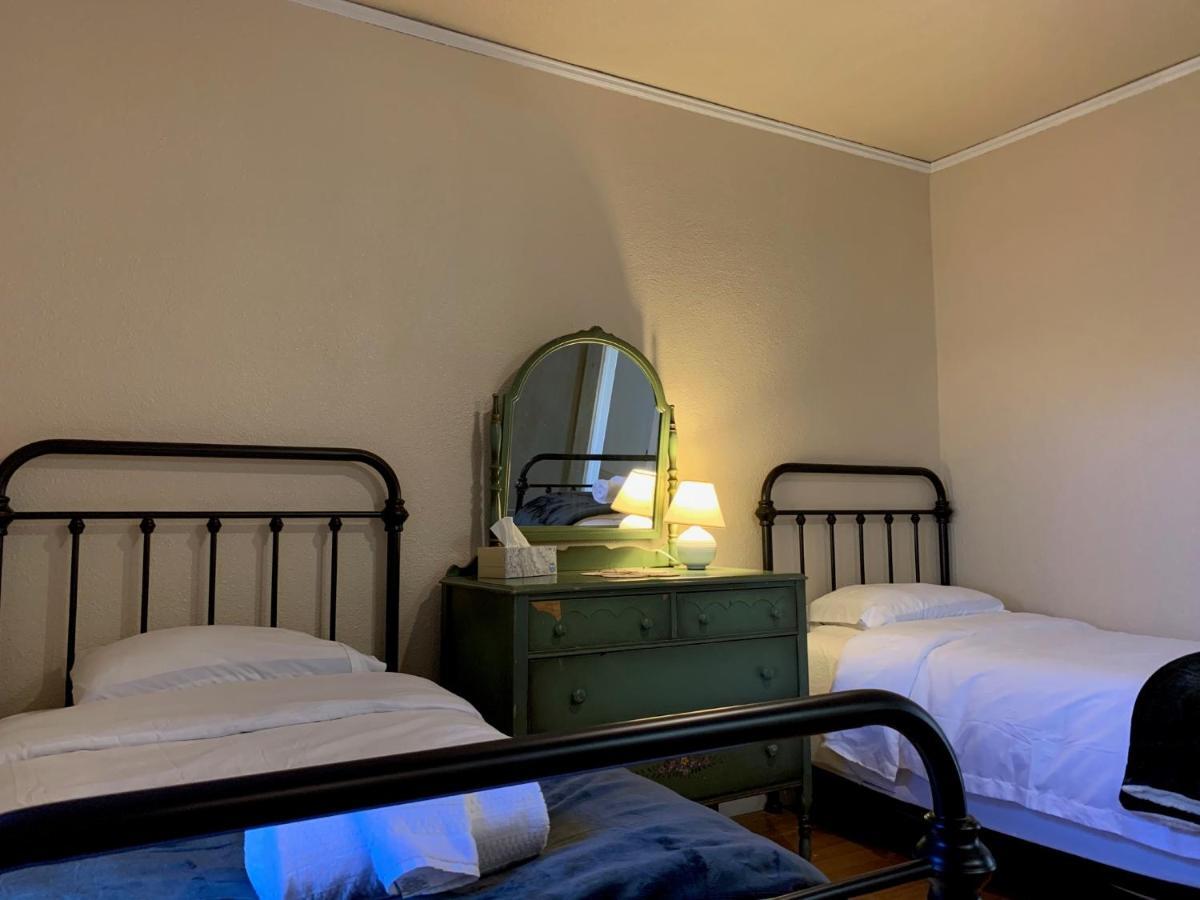אינדפנדנס Winnedumah Hotel מראה חיצוני תמונה