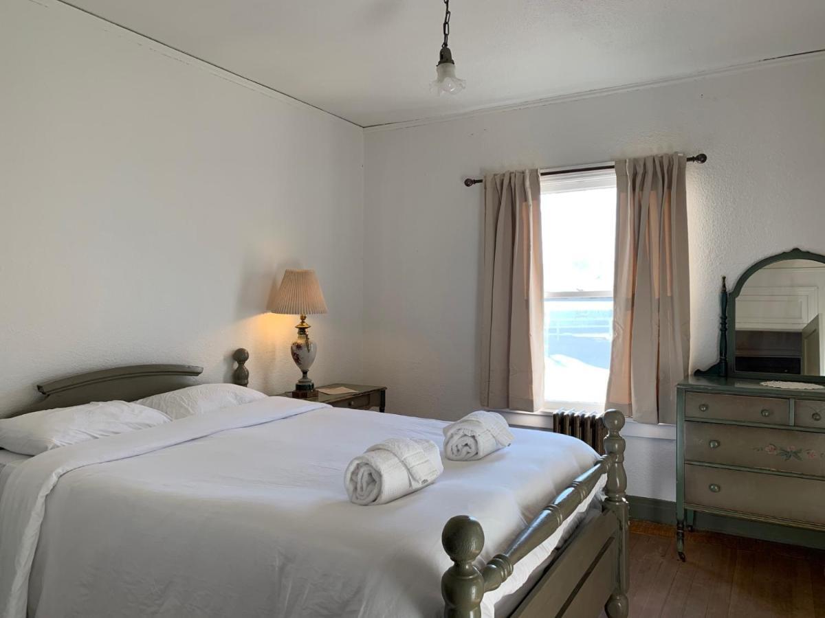 אינדפנדנס Winnedumah Hotel מראה חיצוני תמונה